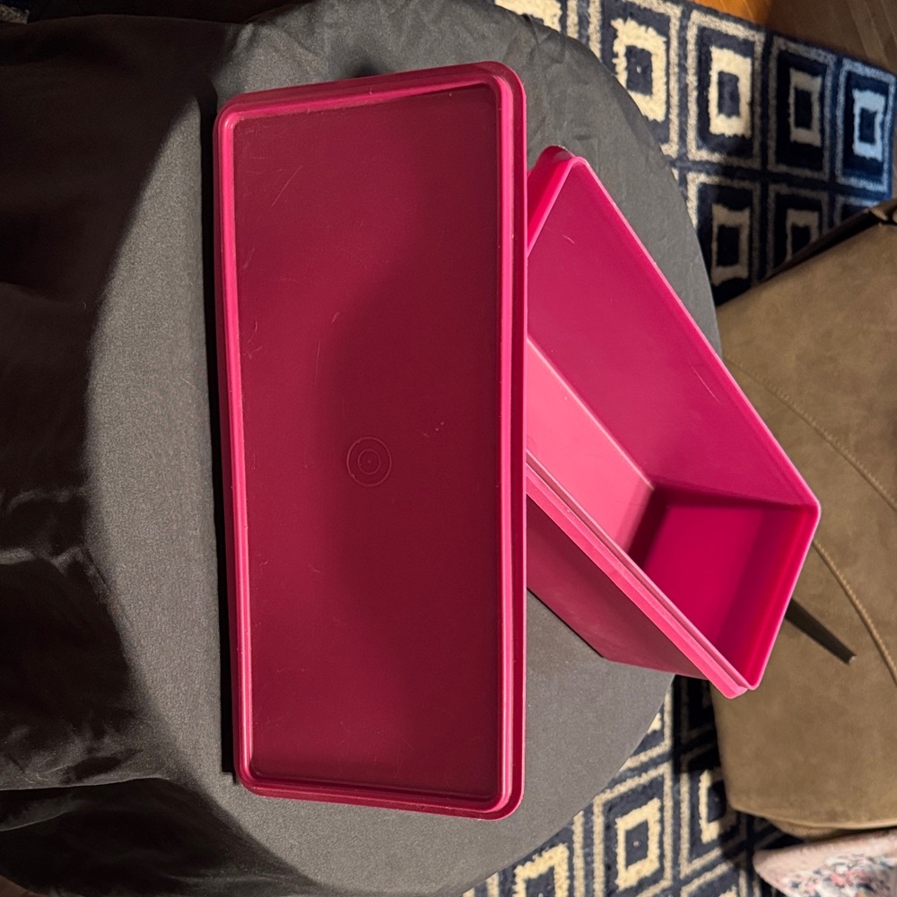 Tupperware Bold Pink Bread Container